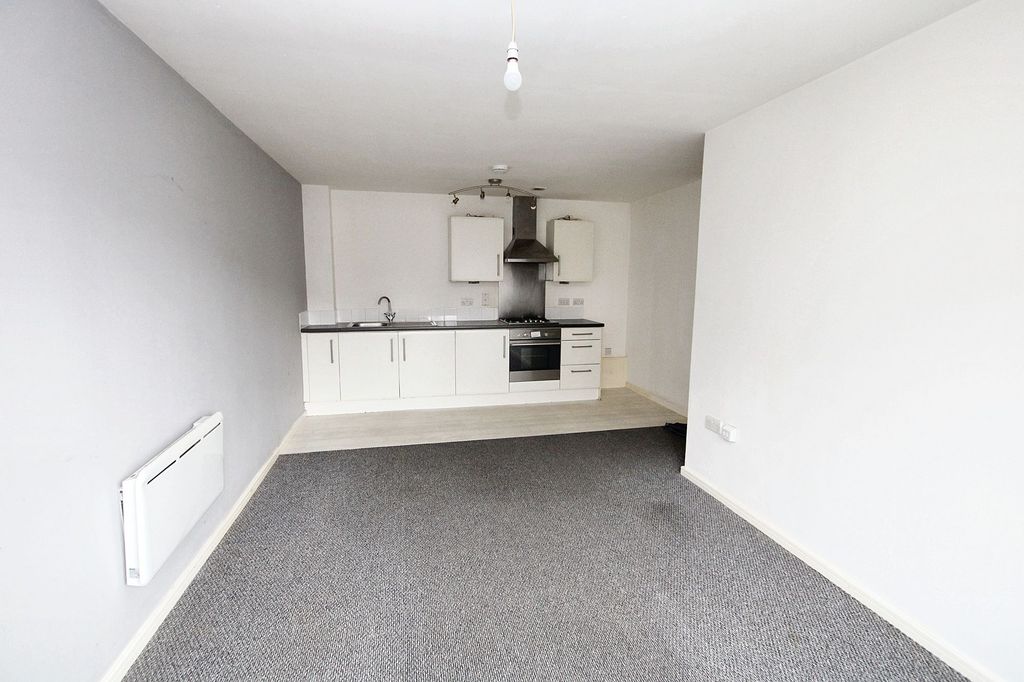 Property photo 2 of 9