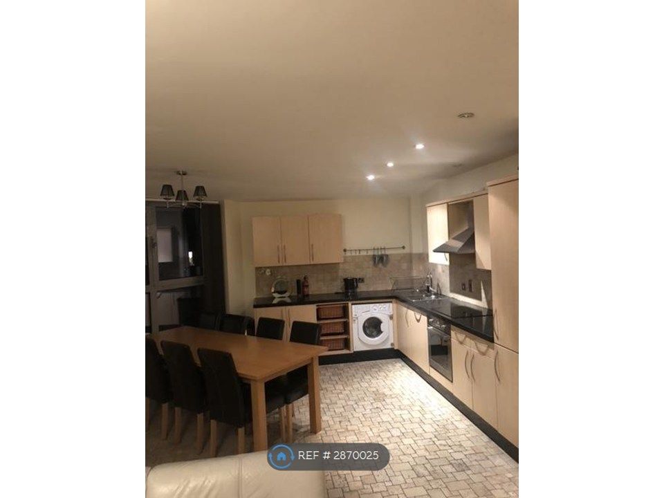 Property photo 2 of 23 Kitchen / Dinner