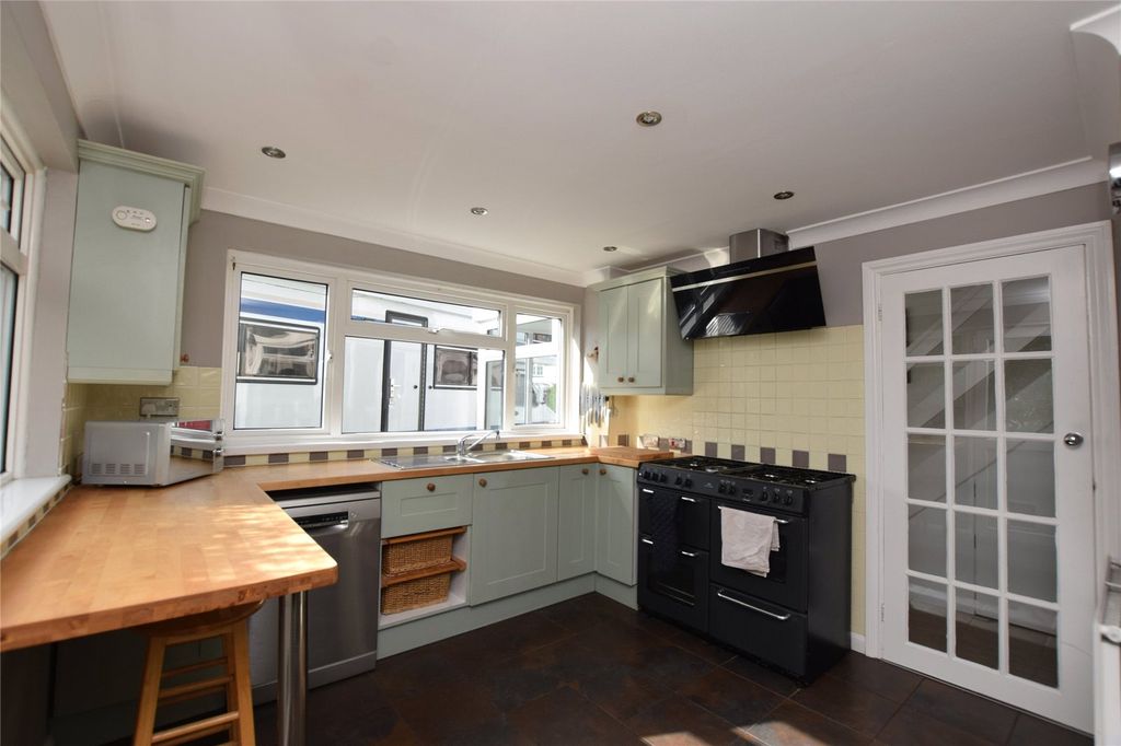 Property photo 3 of 15 Picture No. 36