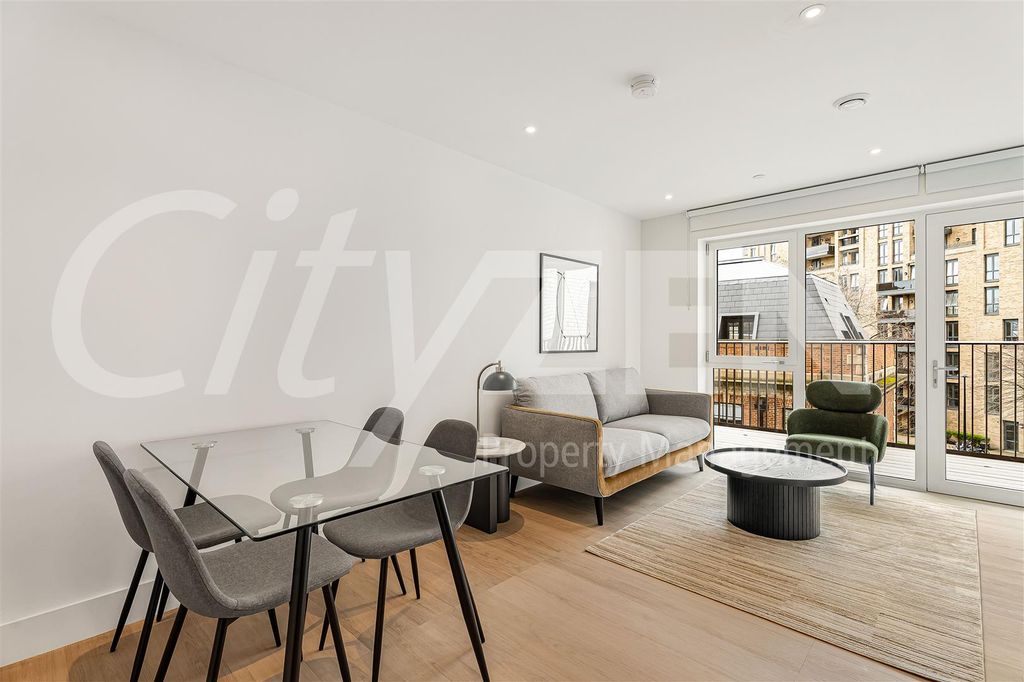 Property photo 1 of 23 Reception (Photo Of Similar Apartment)