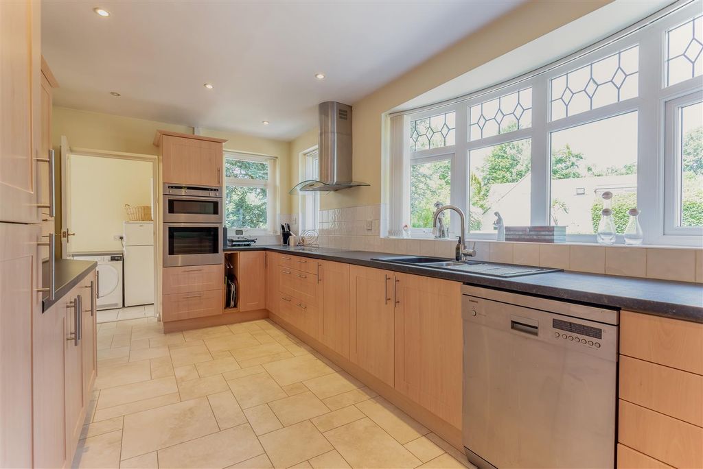 Property photo 3 of 20 8655715-Interior06.Jpg