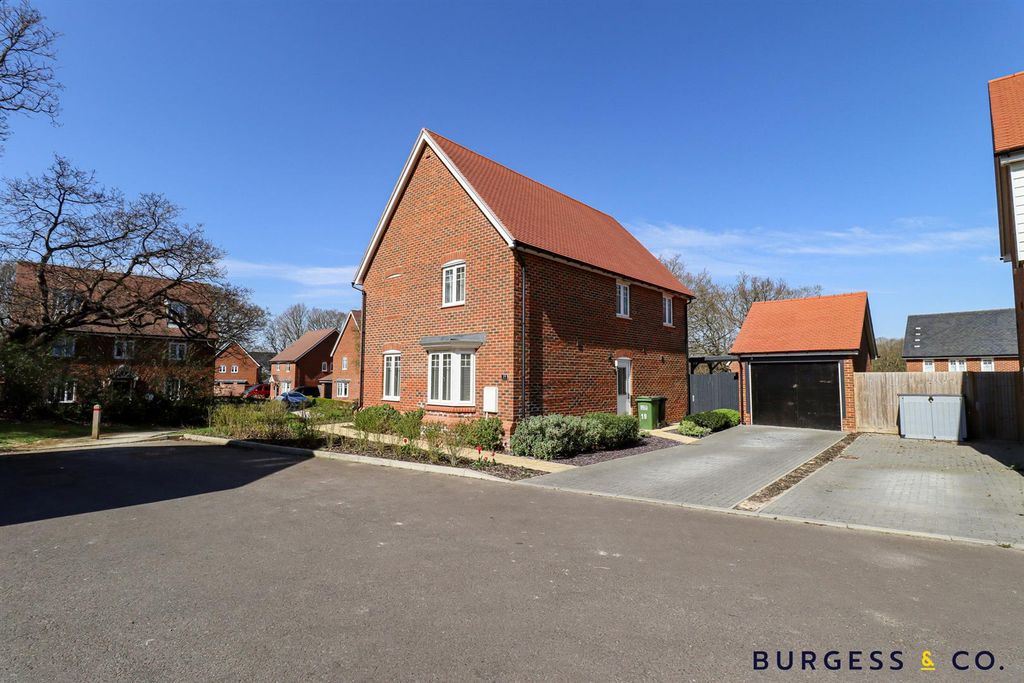 Property photo 1 of 19 Rear.Jpg