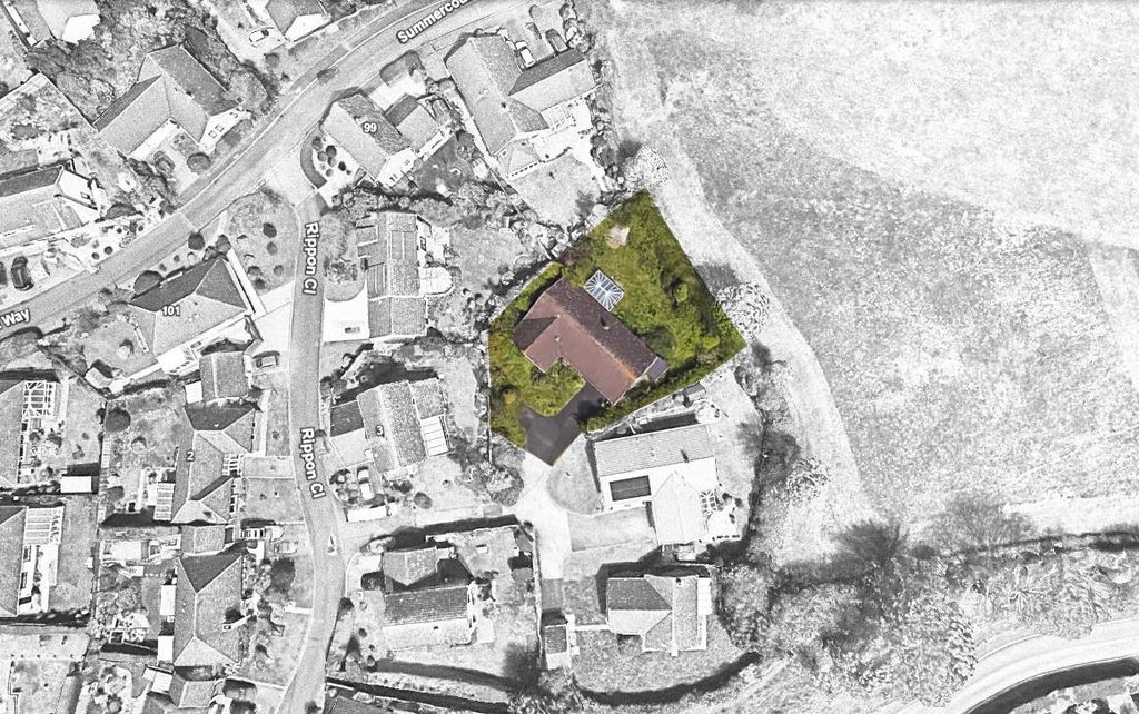 Property photo 3 of 26 Overheadgreyscale.Jpg