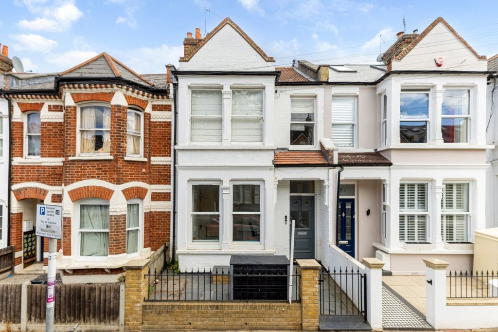 Property photo 1 of 12 Mexfield Road