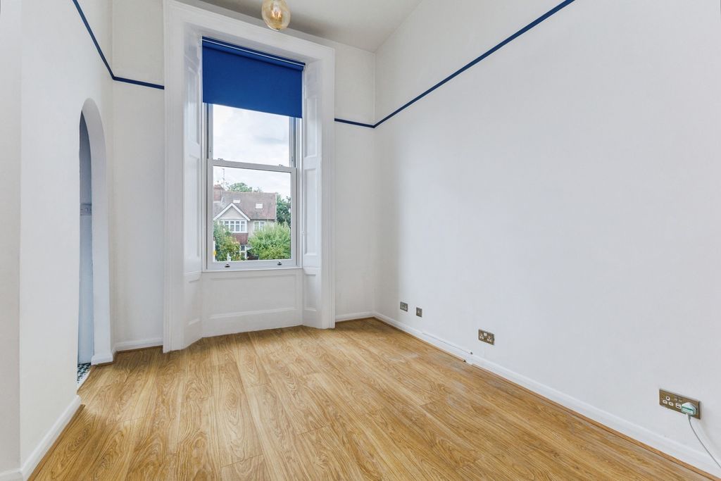 Property photo 2 of 16 Pbox-Img.Jpg
