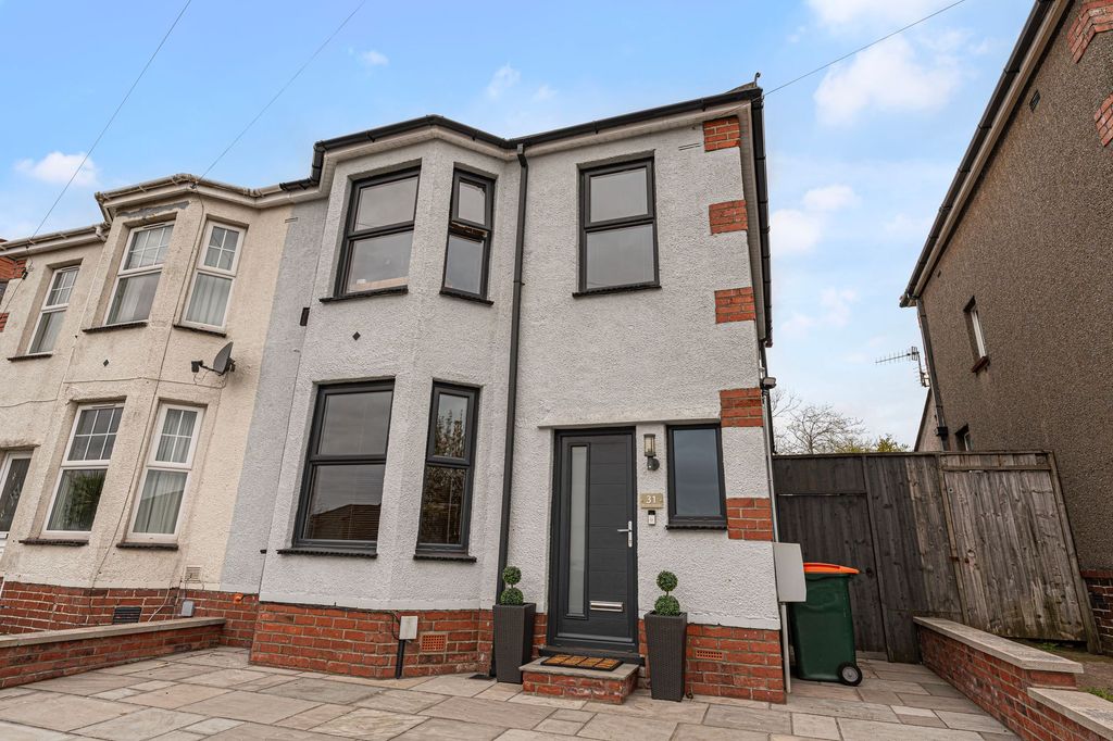 Property photo 1 of 35