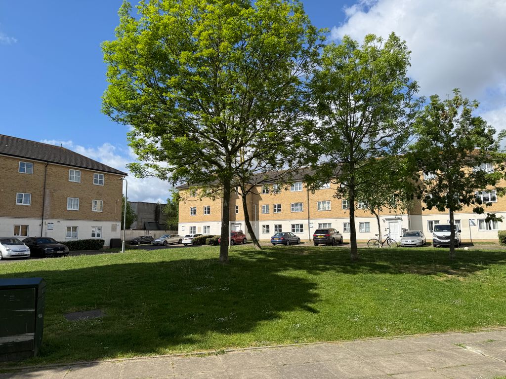 Property photo 2 of 10