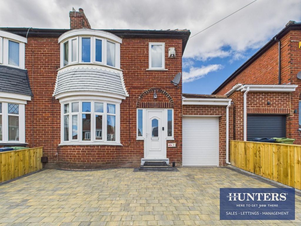 Property photo 1 of 12 External