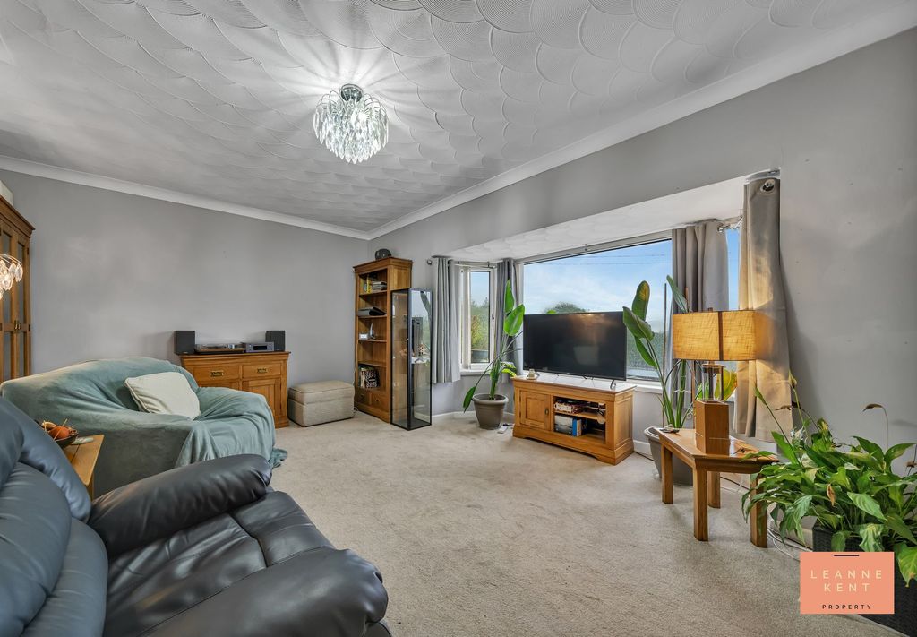 Property photo 2 of 41