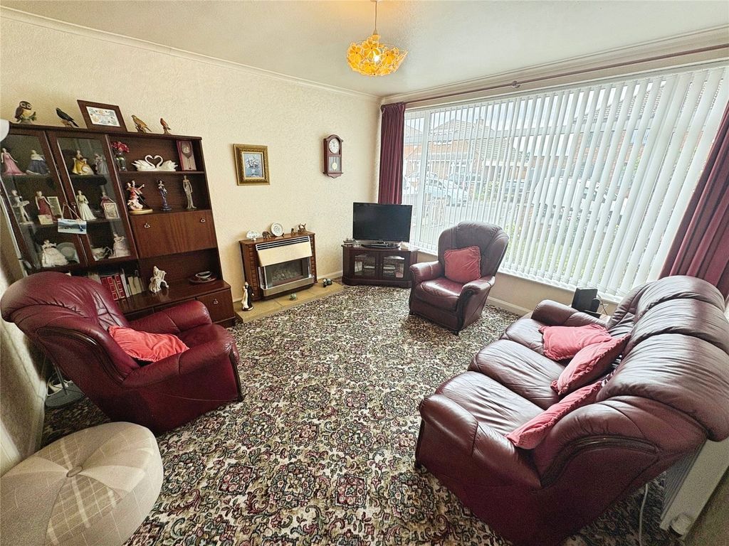 Property photo 2 of 25 Lounge No.02