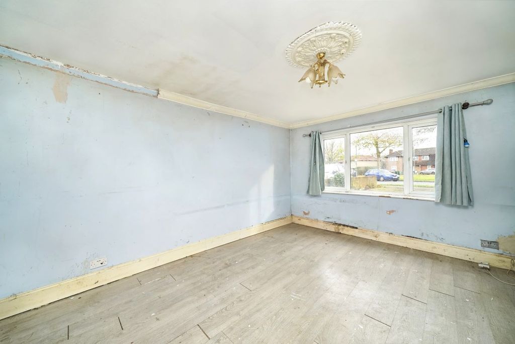 Property photo 3 of 21