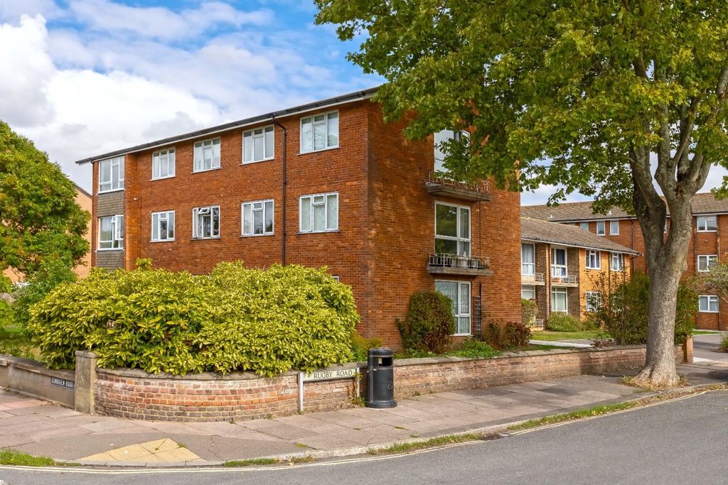 Property photo 1 of 8 Rugby Court_12.Jpg