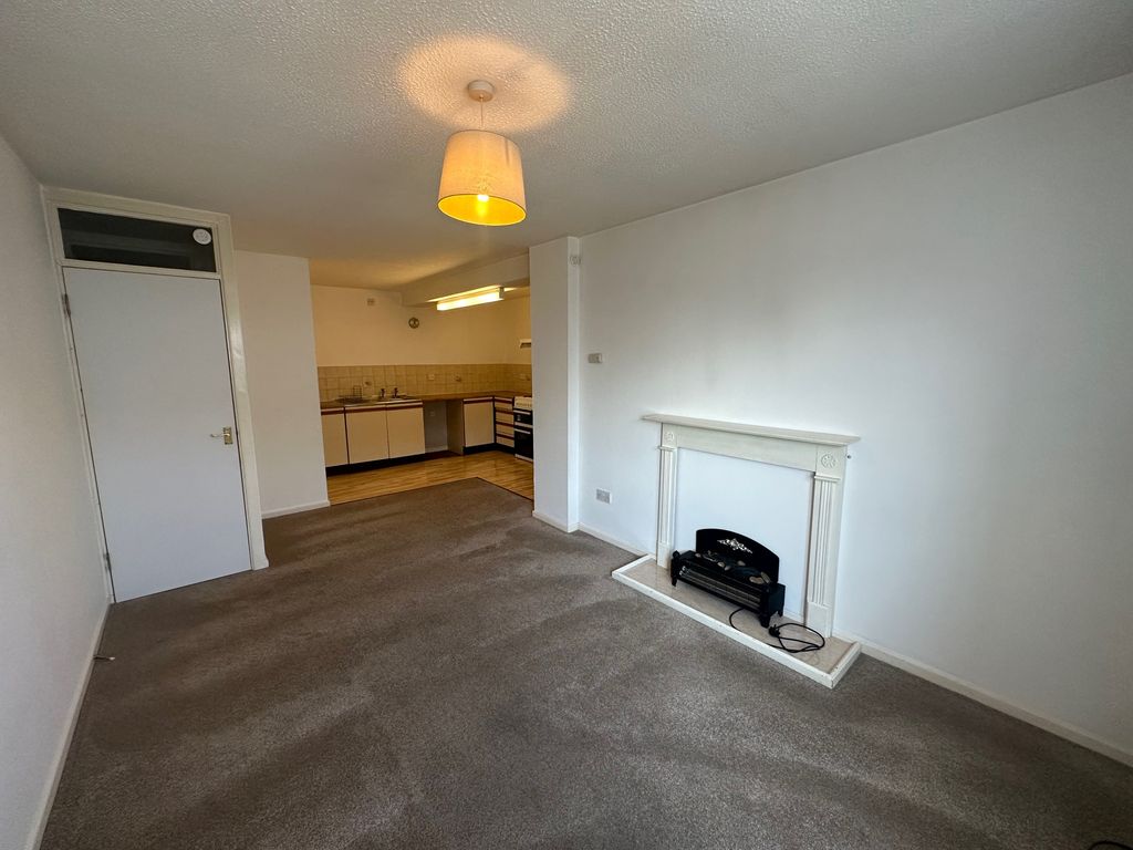 Property photo 2 of 6 Living Room