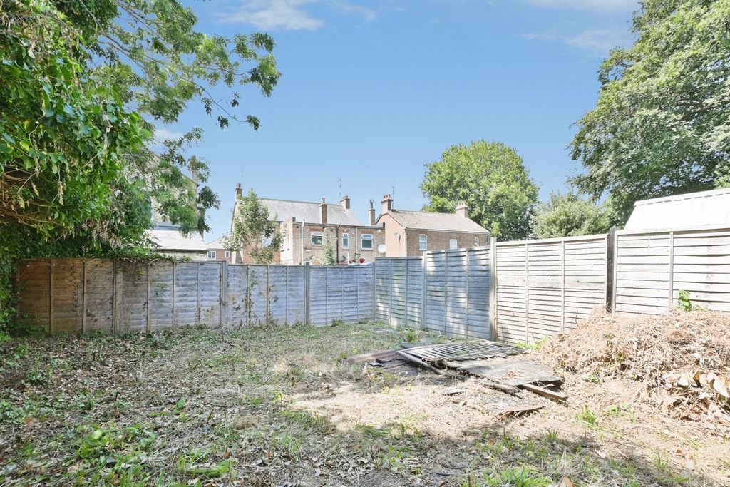 Property photo 1 of 22