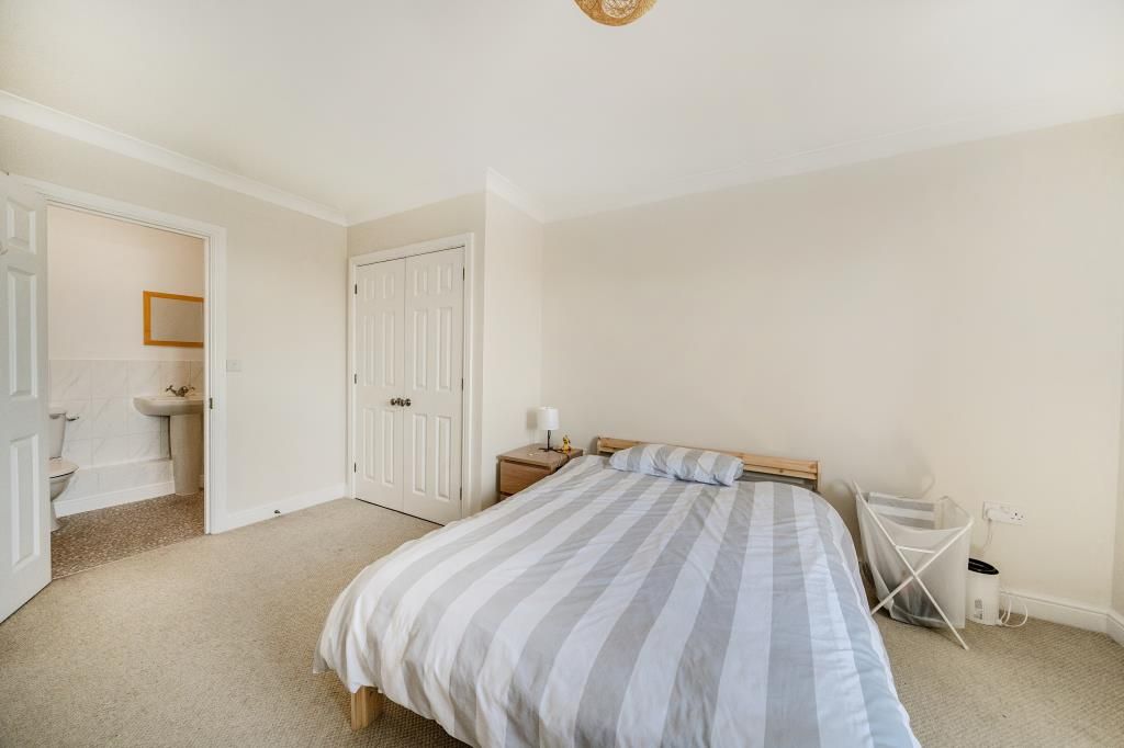 Property photo 2 of 12 Bedroom