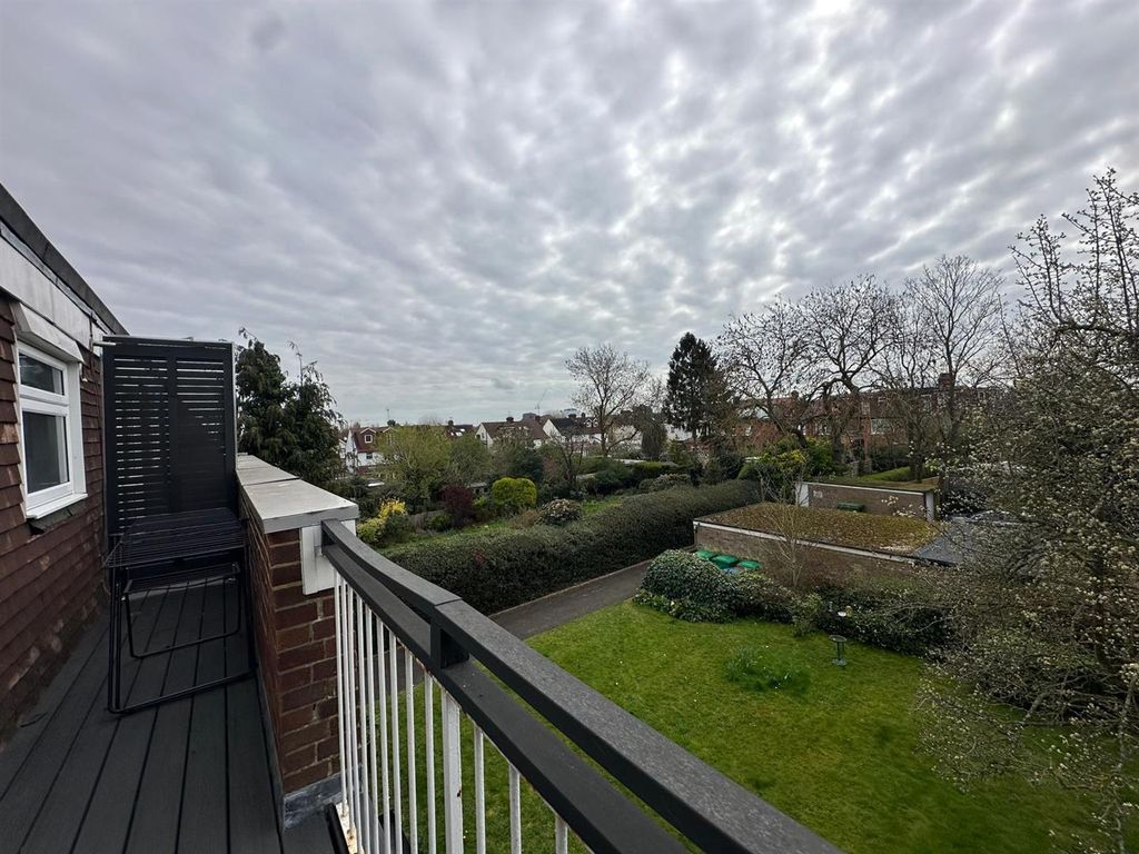 Property photo 1 of 10 1000198458.Jpg