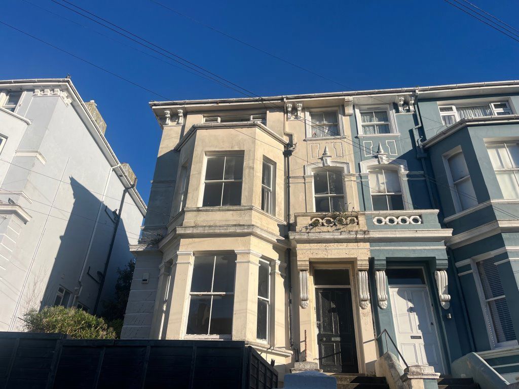 Property photo 1 of 7