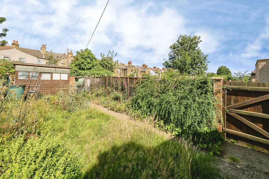Property photo 3 of 18 Pbox-Img.Jpg
