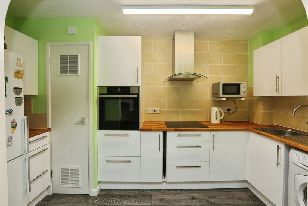 Property photo 2 of 8 Pbox-Img.Jpg
