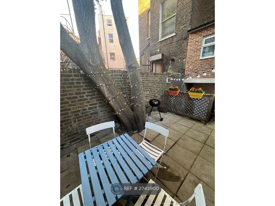 Property photo 3 of 35 Garden