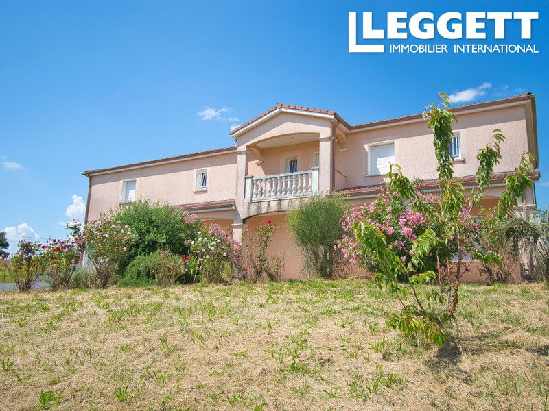 Property photo 2 of 10