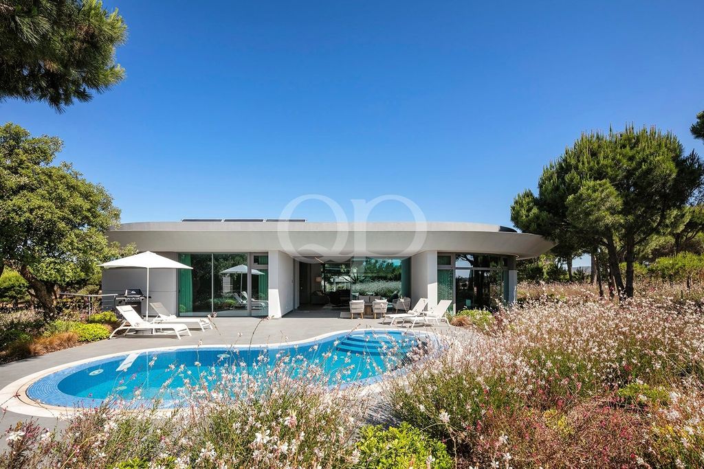 Property photo 1 of 38 Architectural Villa In Quinta Do Lago, Algarve