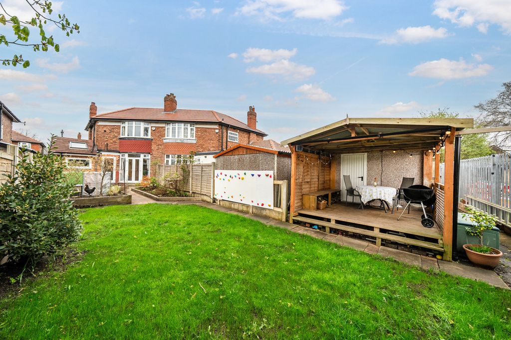 Property photo 2 of 24