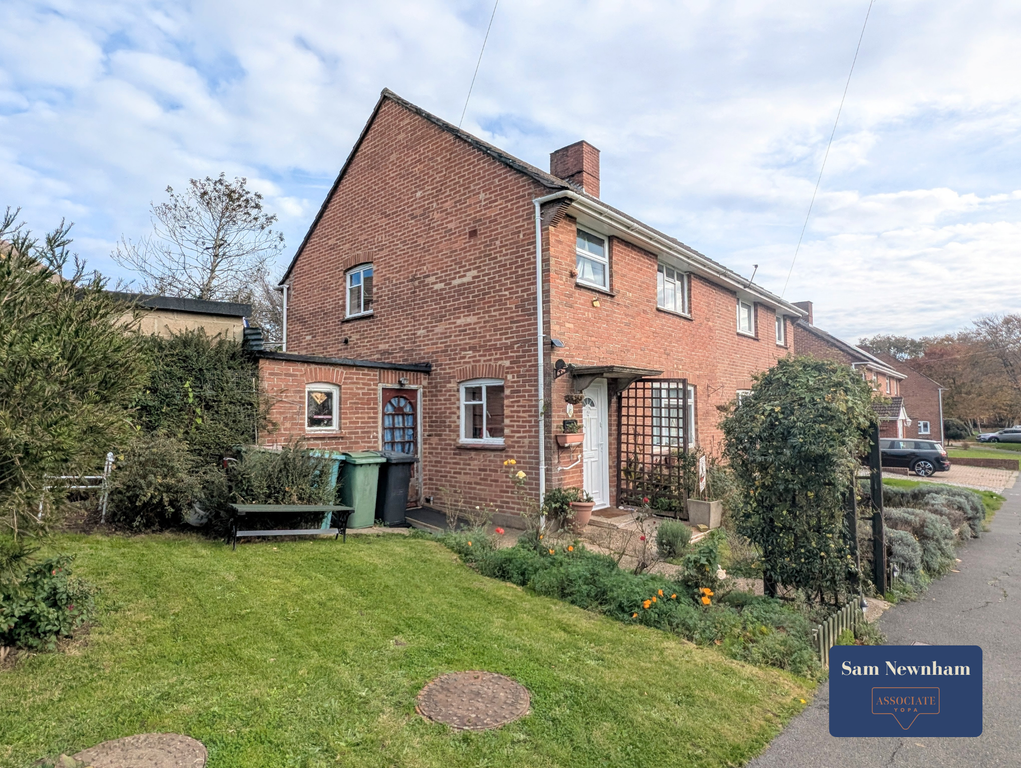 Property photo 1 of 9 Front Aspect