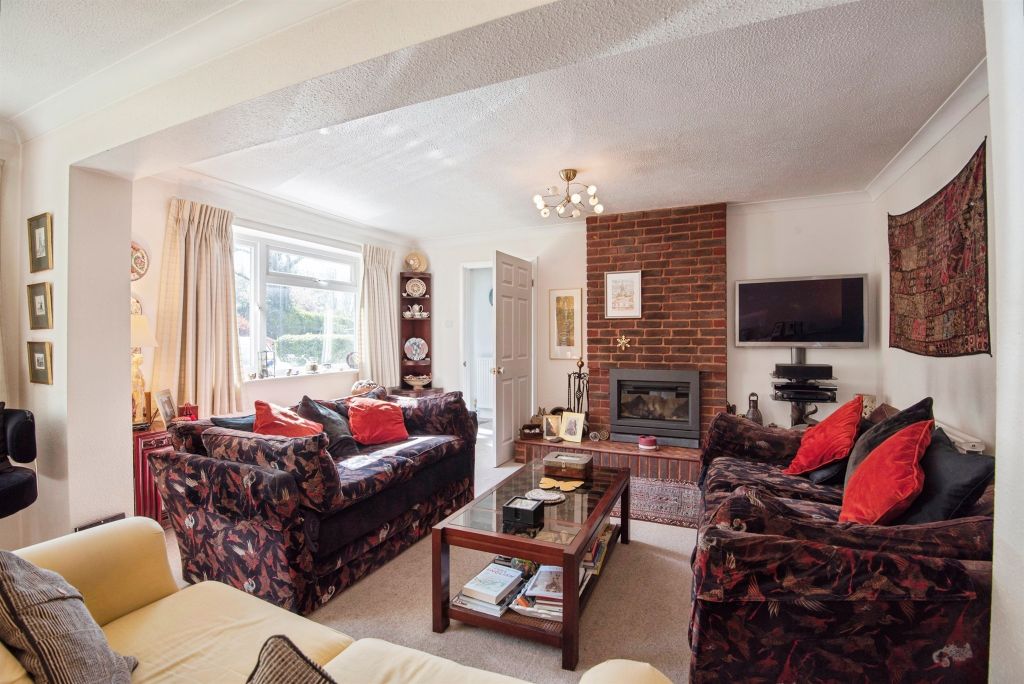 Property photo 2 of 21