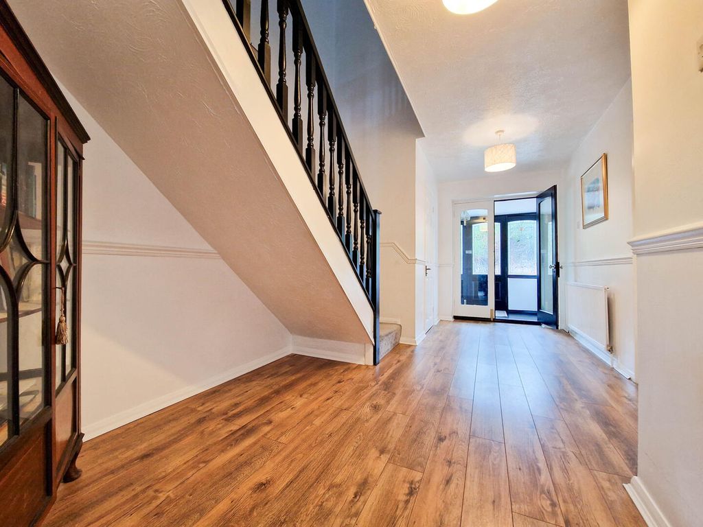 Property photo 3 of 20 Hallway