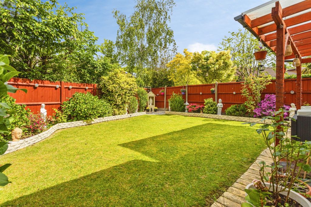 Property photo 2 of 20