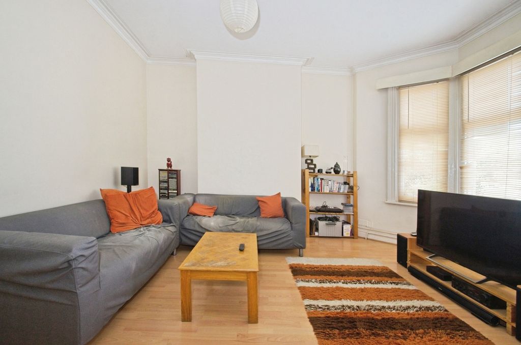 Property photo 3 of 14 Photo