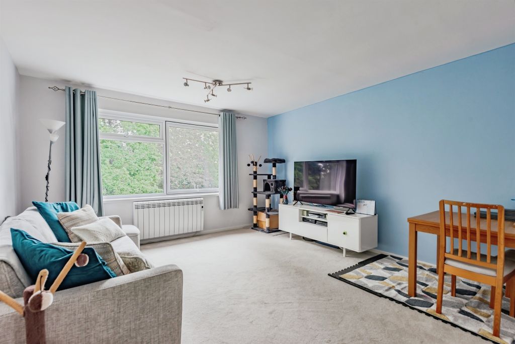 Property photo 2 of 12