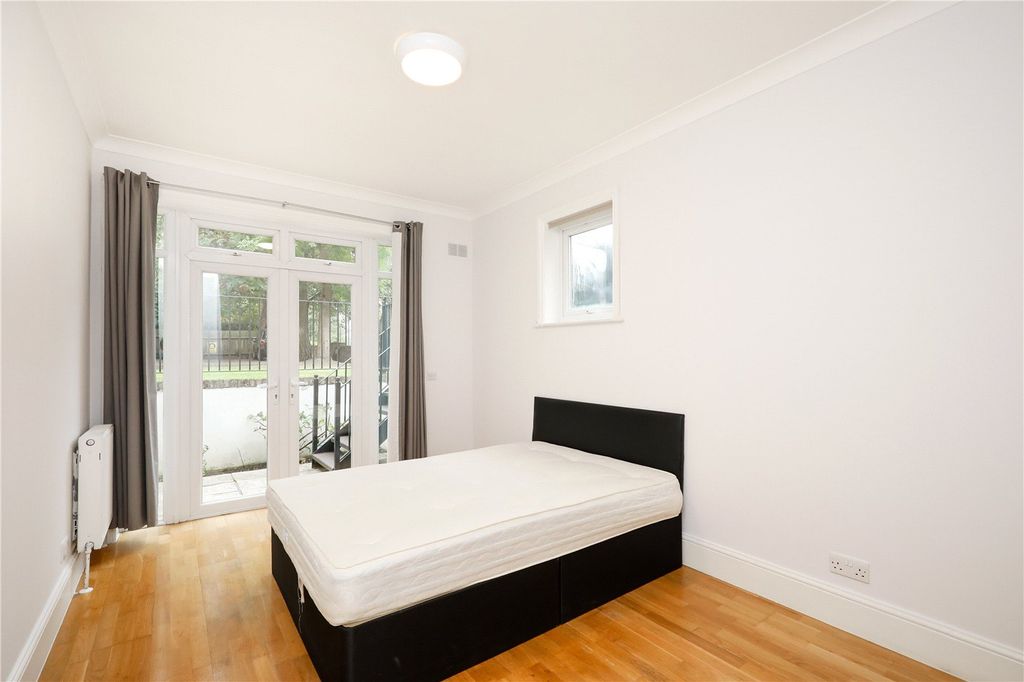 Property photo 3 of 13 Picture No. 12