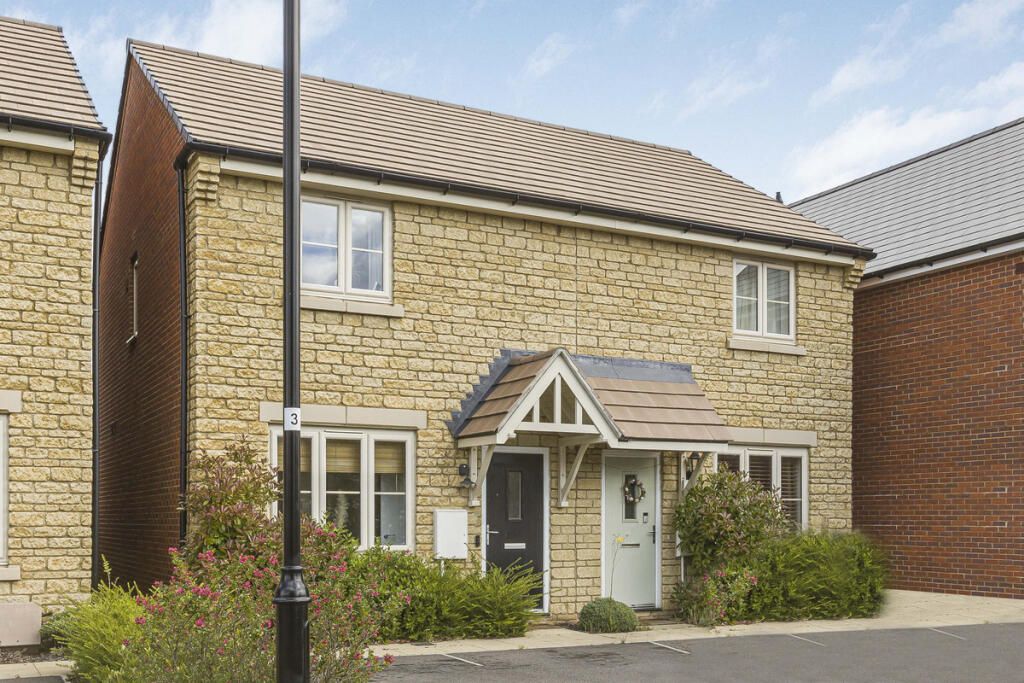 Property photo 1 of 18