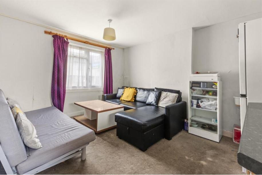 Property photo 3 of 12 Reception2.Jpg