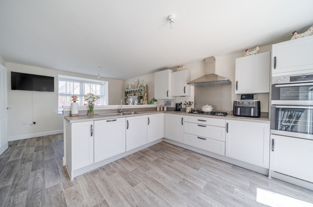 Property photo 3 of 19 Open Plan Dining Kitchen