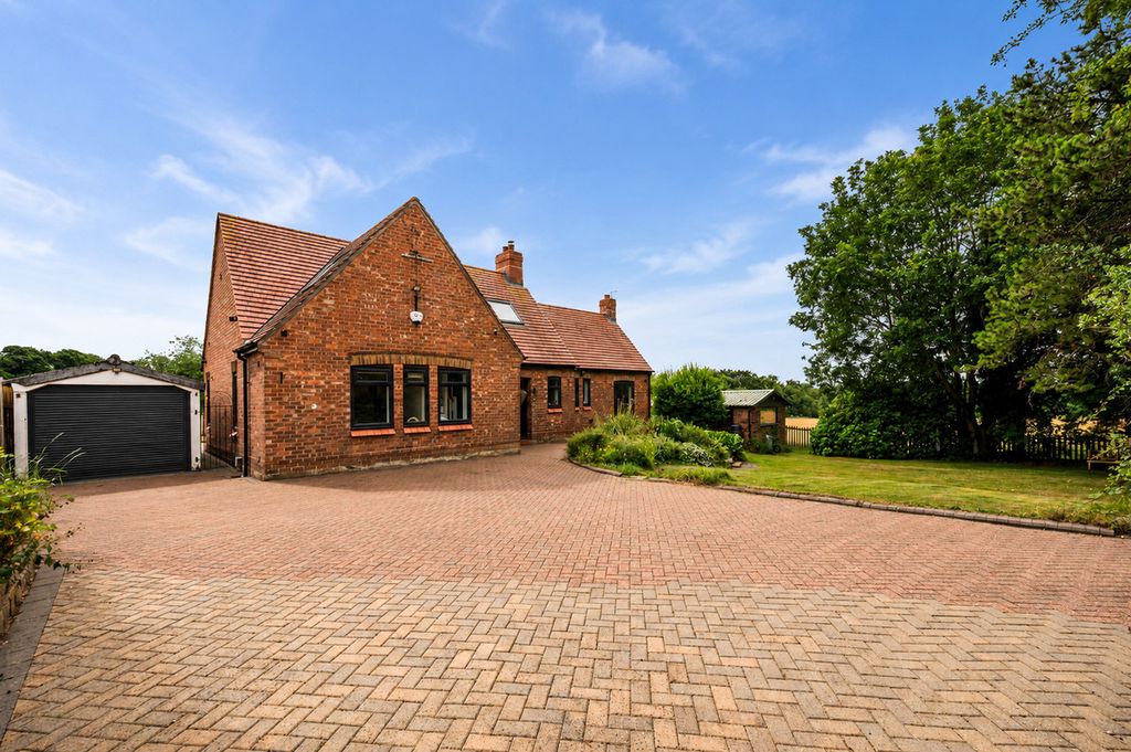 Property photo 1 of 41