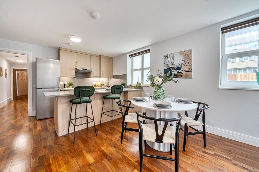 Property photo 2 of 18 Picture No. 08