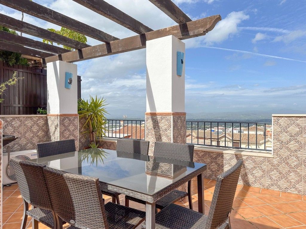 Property photo 1 of 20 Terrace 3