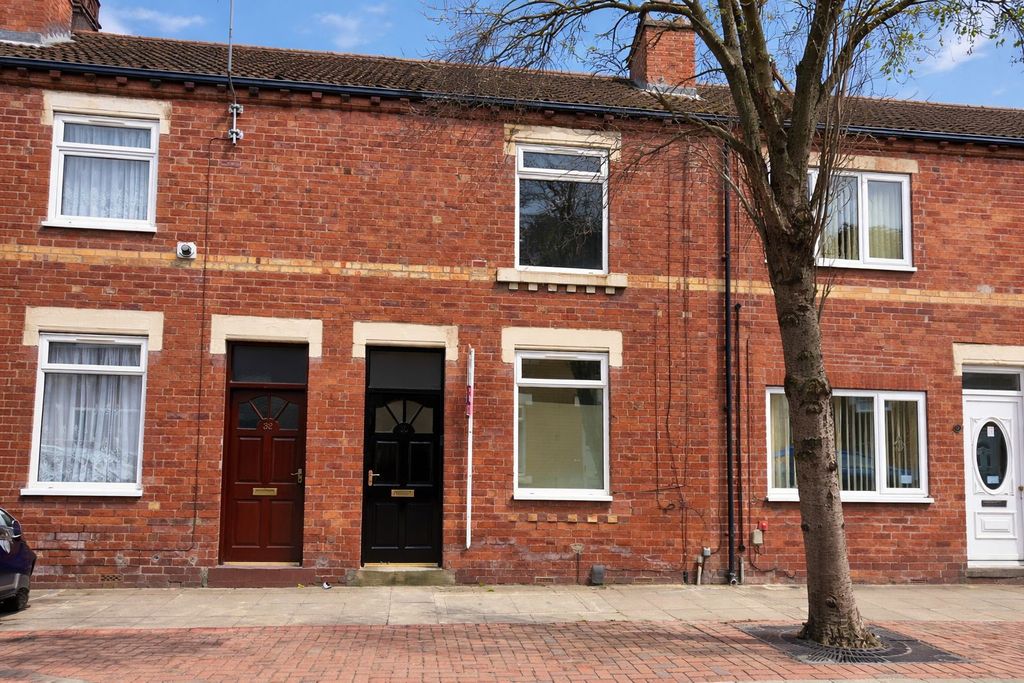 Property photo 1 of 12