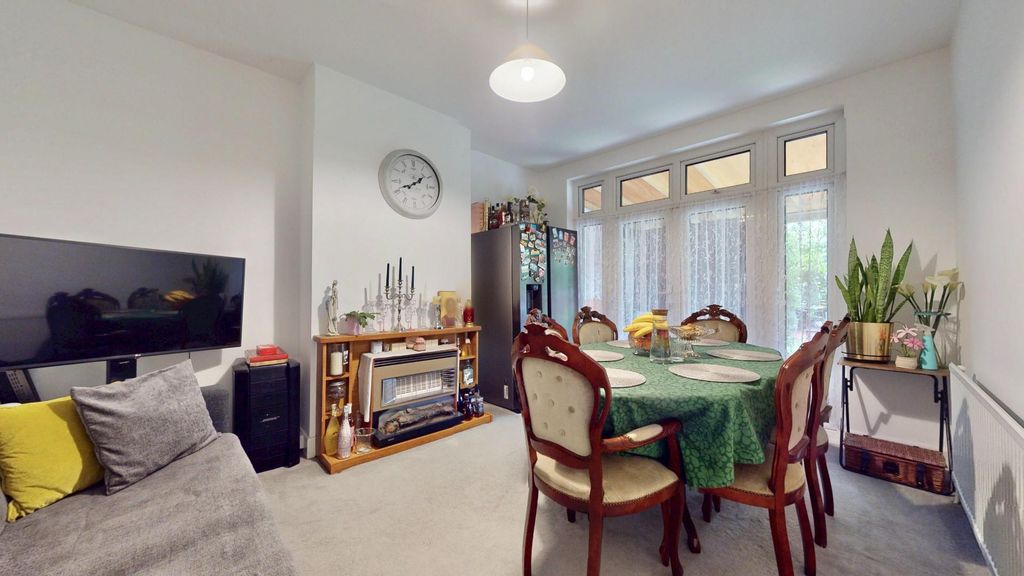 Property photo 3 of 20 19-Galsworthy-Avenue-09222025_164434.Jpeg