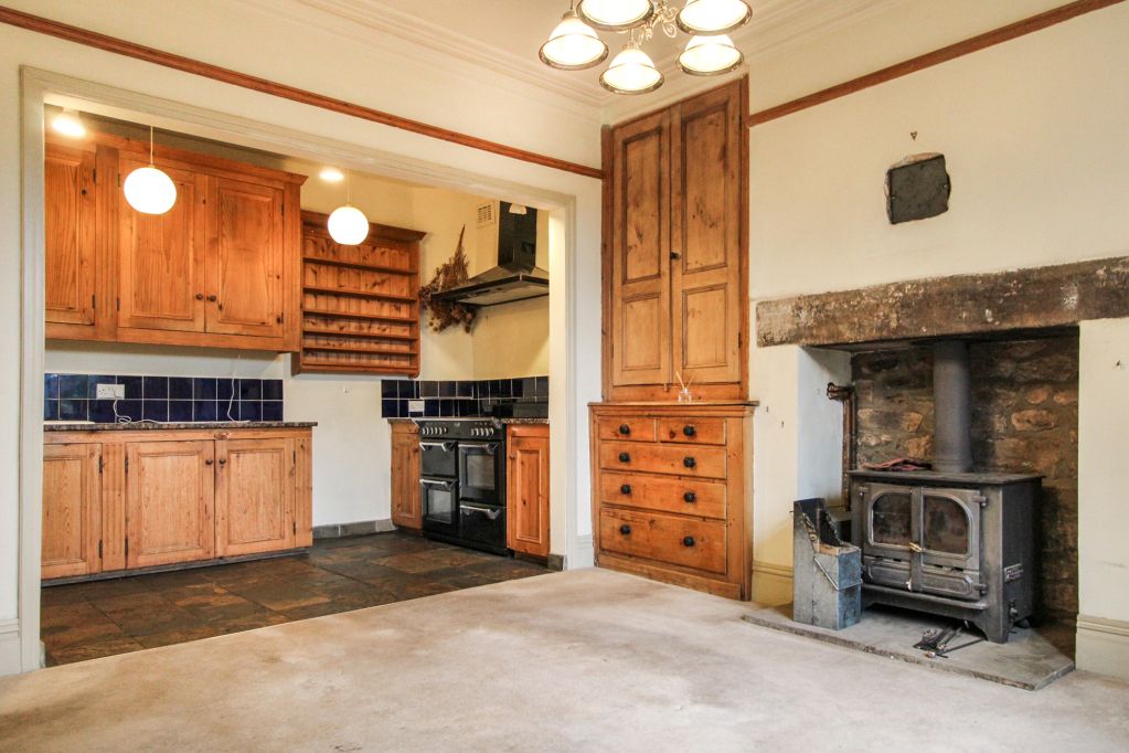 Property photo 2 of 18 Dining Room