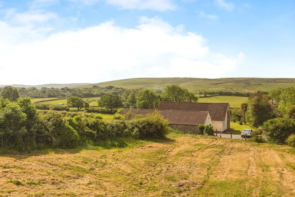 Property photo 2 of 24 Photo