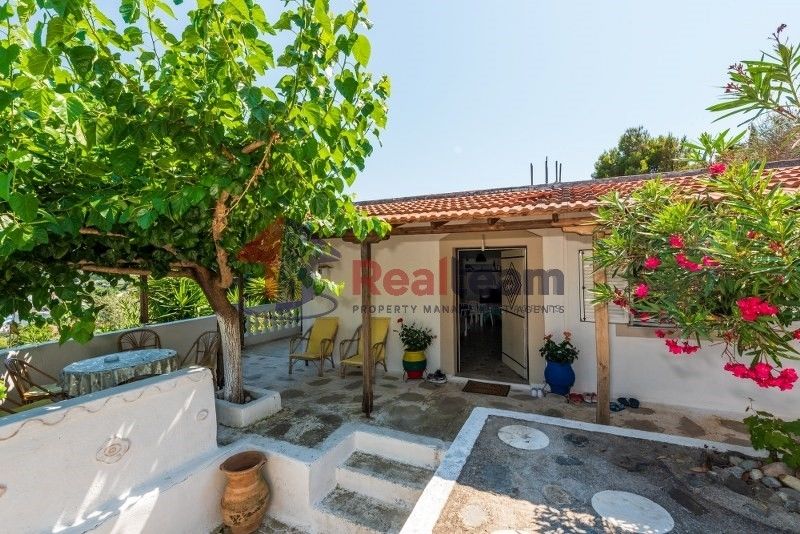Property photo 1 of 25