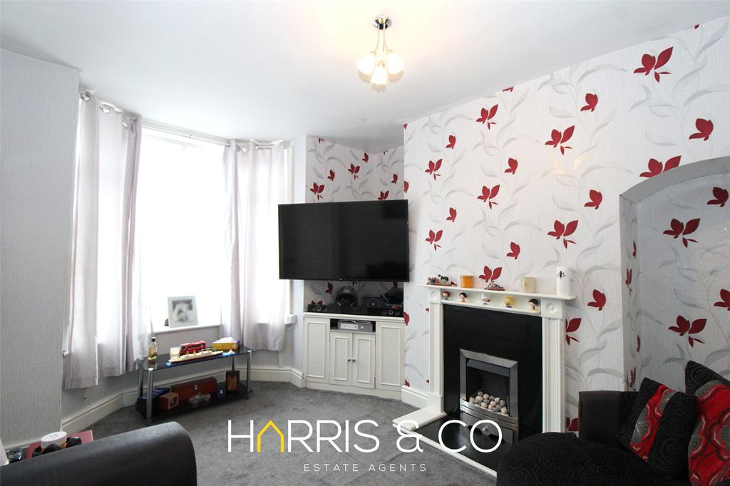 Property photo 2 of 12 Picture No. 03
