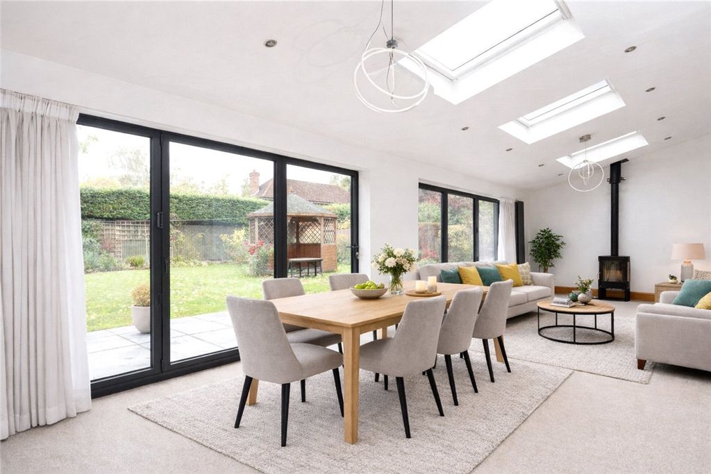 Property photo 3 of 26 Picture No. 33