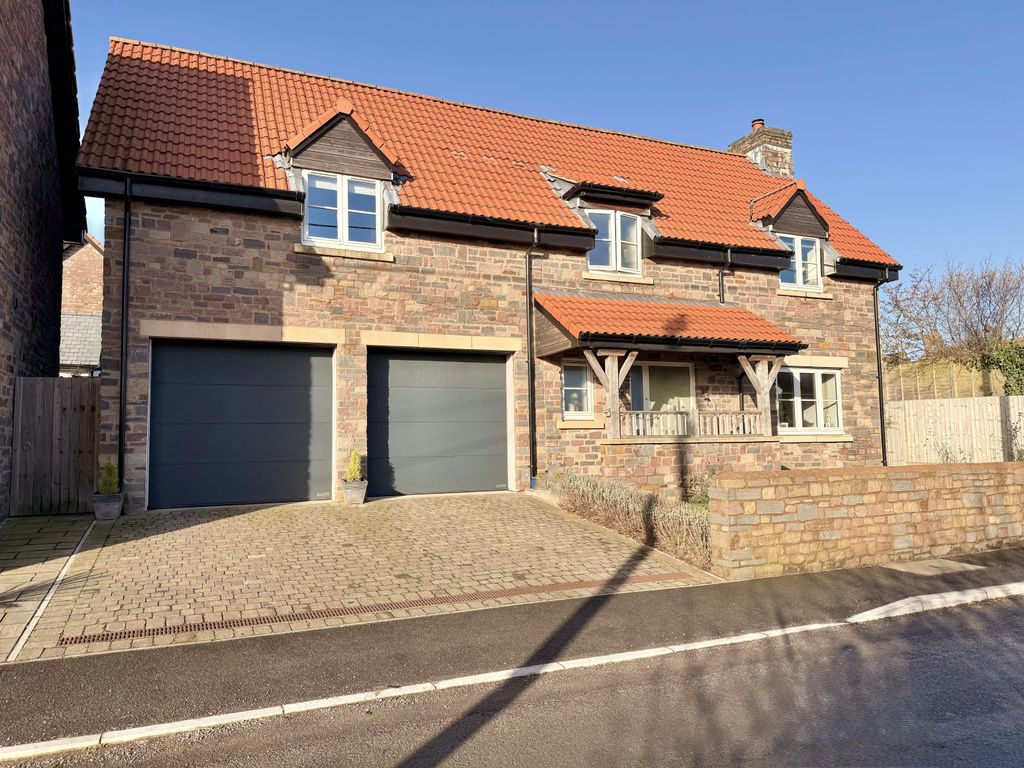 Property photo 1 of 18 Front View