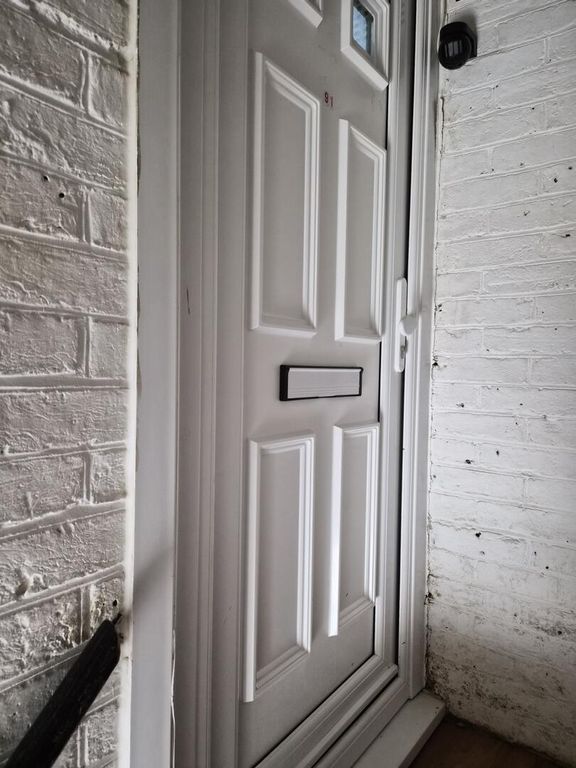 Property photo 3 of 14 Front (Exterior)