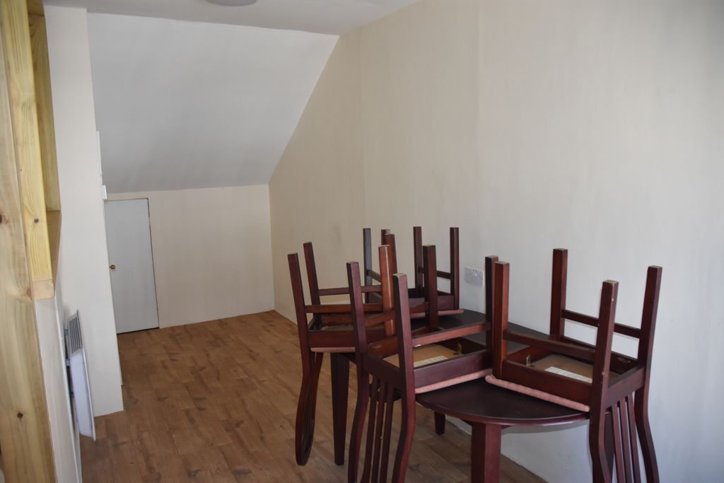 Property photo 3 of 3